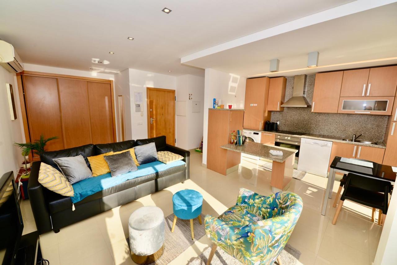 Silver - Apartment For 4 Guests 150M From Beach 상 마르티뇨 두 포르투 외부 사진