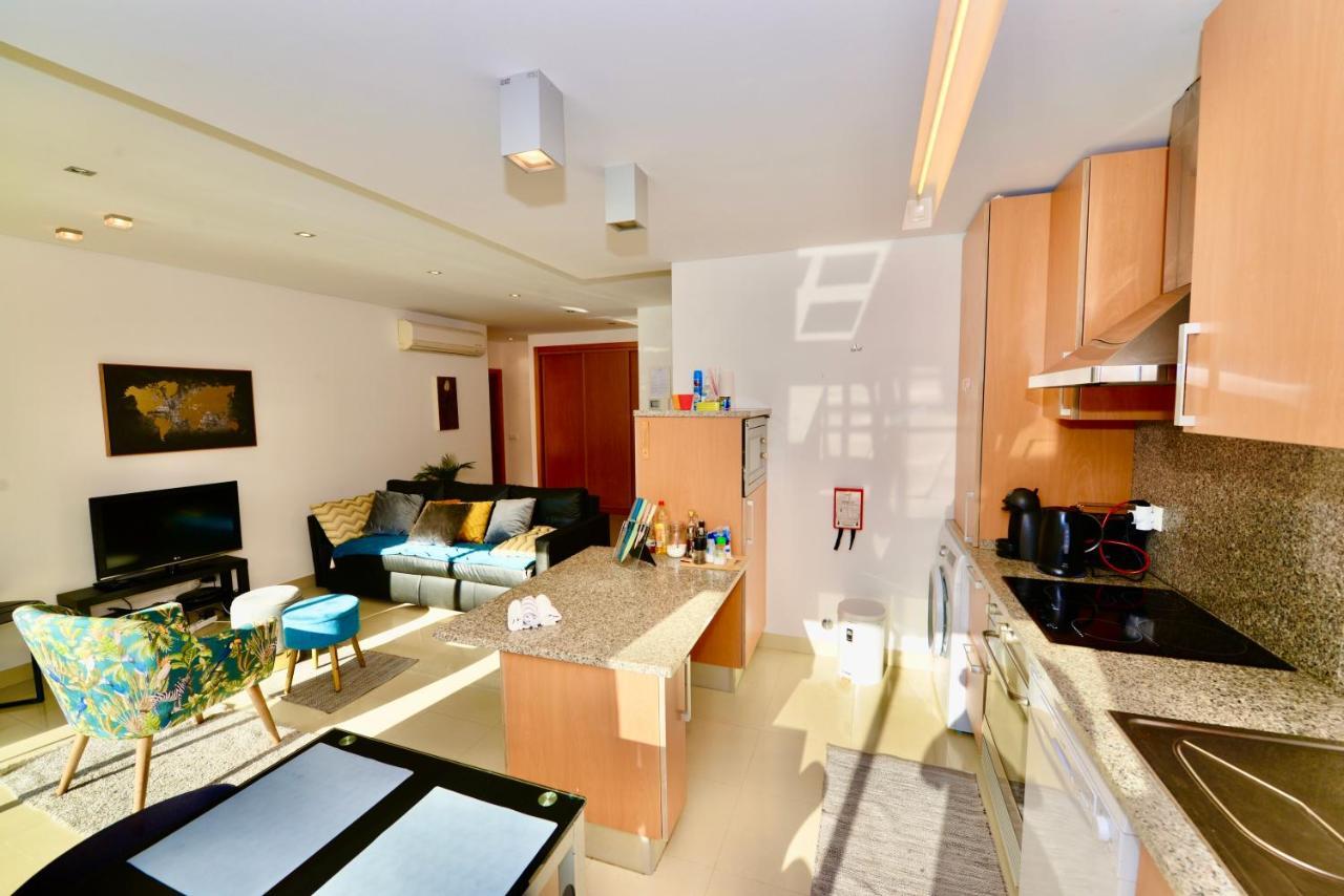 Silver - Apartment For 4 Guests 150M From Beach 상 마르티뇨 두 포르투 외부 사진