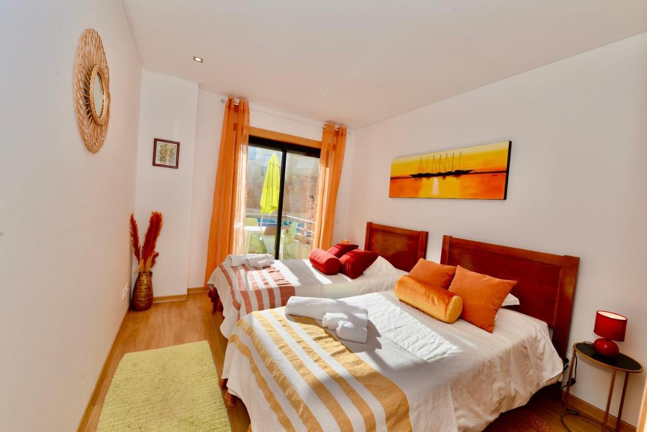 Silver - Apartment For 4 Guests 150M From Beach 상 마르티뇨 두 포르투 외부 사진