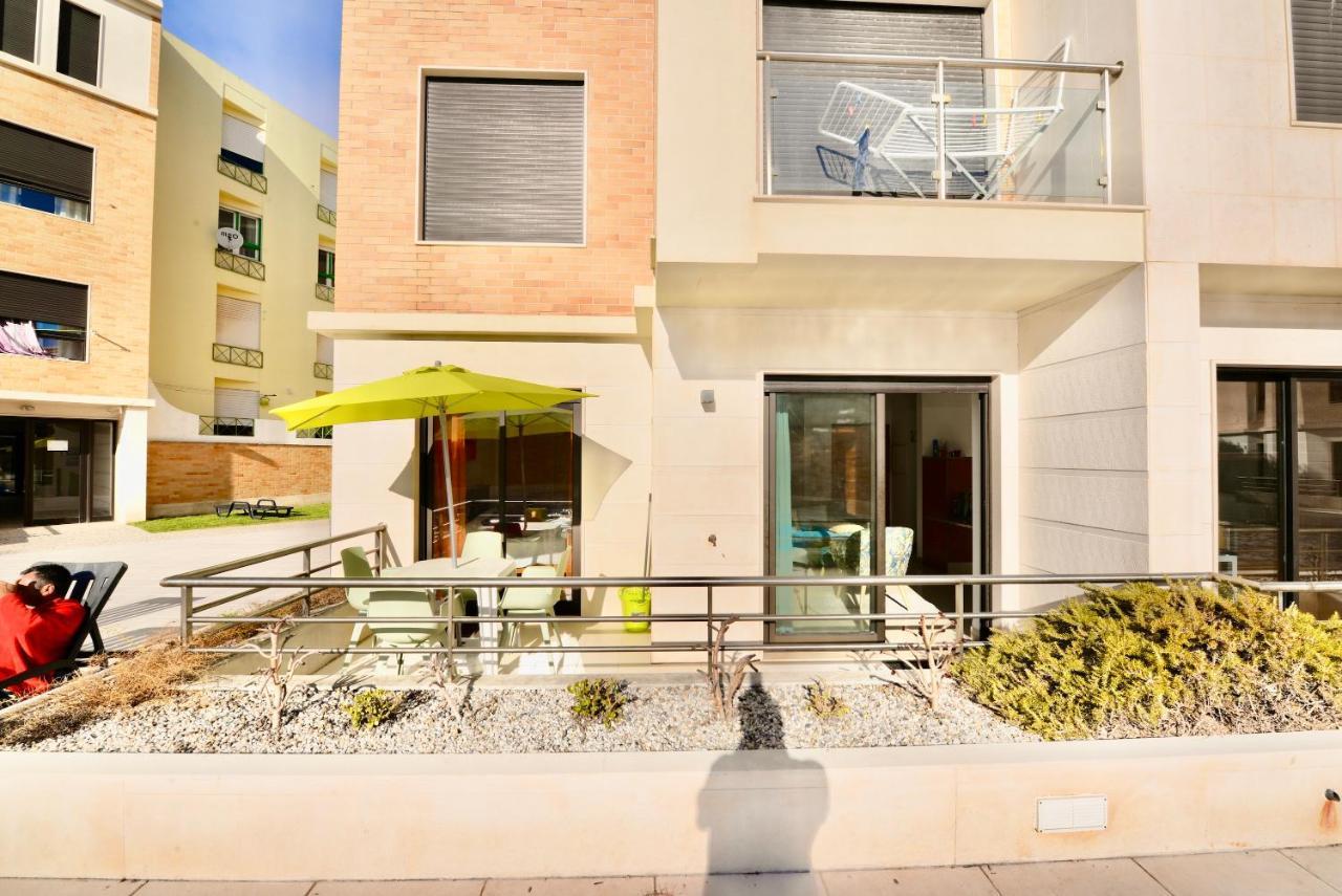 Silver - Apartment For 4 Guests 150M From Beach 상 마르티뇨 두 포르투 외부 사진