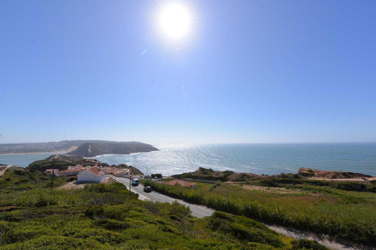 Silver - Apartment For 4 Guests 150M From Beach 상 마르티뇨 두 포르투 외부 사진