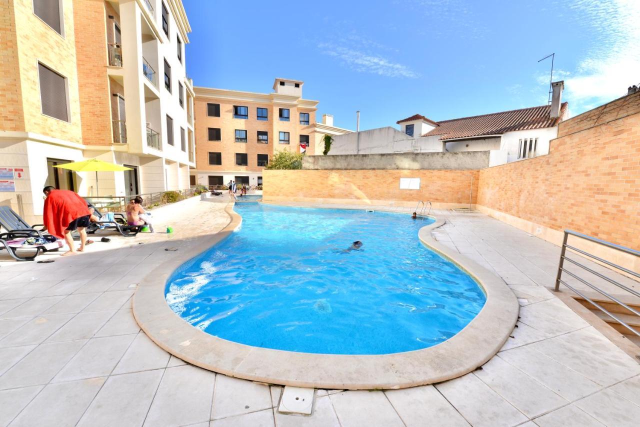 Silver - Apartment For 4 Guests 150M From Beach 상 마르티뇨 두 포르투 외부 사진